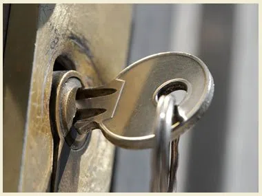Lindenhurst IL Locksmith Store Lindenhurst, IL 847-383-3043 Lindenhurst IL Locksmith Store Lindenhurst, IL 847-383-3043